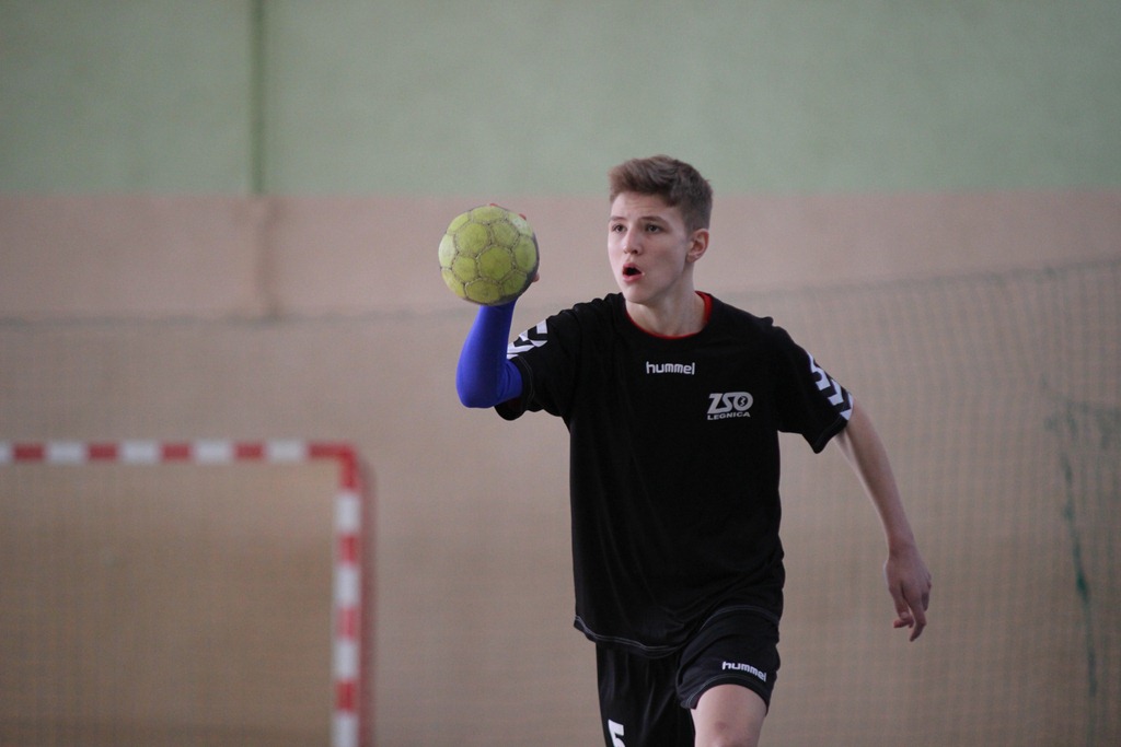 Gimnazjum nr 2 triumfuje w mistrzostwach Legnicy w ręczną