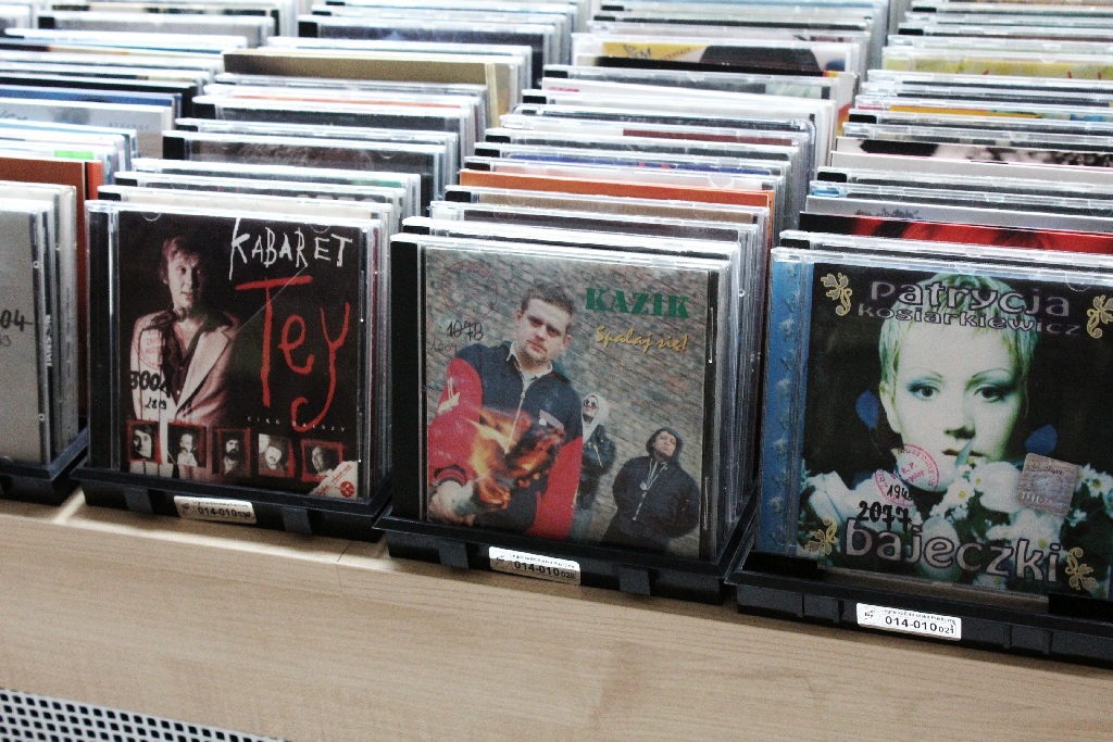 Biblioteka muzyczna po przeprowadzce na Mickiewicza