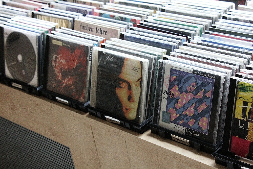 Biblioteka muzyczna po przeprowadzce na Mickiewicza