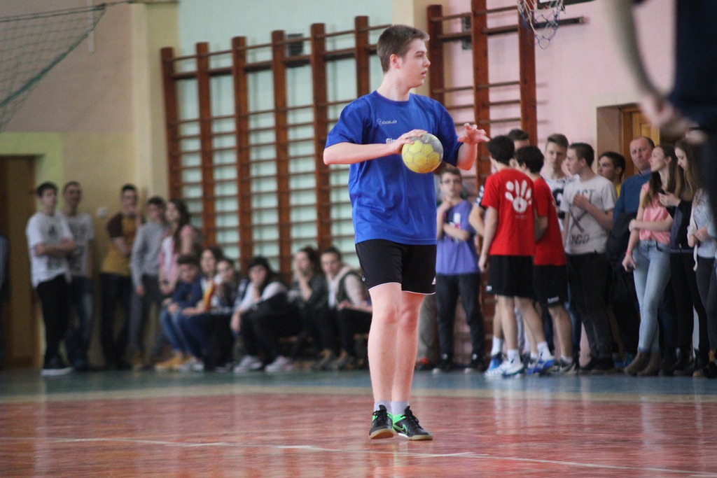 Gimnazjum nr 2 triumfuje w mistrzostwach Legnicy w ręczną