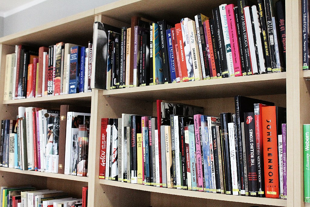 Biblioteka muzyczna po przeprowadzce na Mickiewicza
