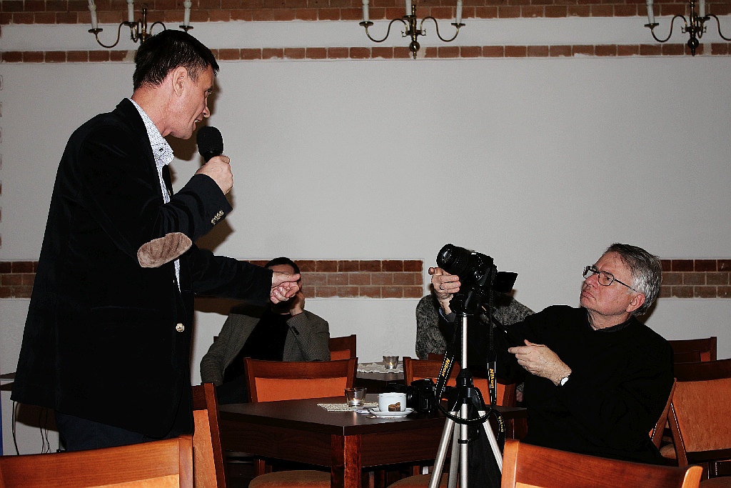 Igor Szarapow spotkał się w legnickiej bibliotece z legniczanami
