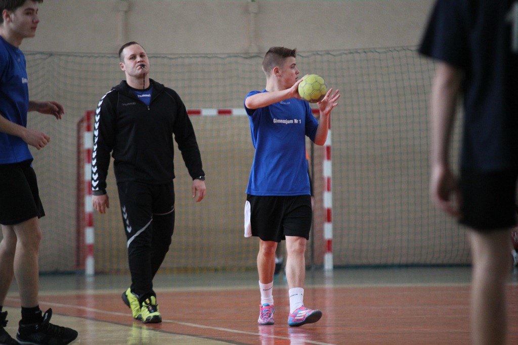Gimnazjum nr 2 triumfuje w mistrzostwach Legnicy w ręczną