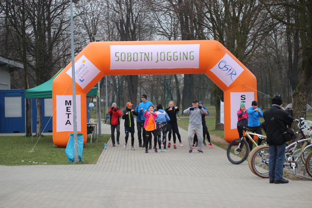 Pierwszy sobotni jogging w legnickim Parku Miejskim za nami