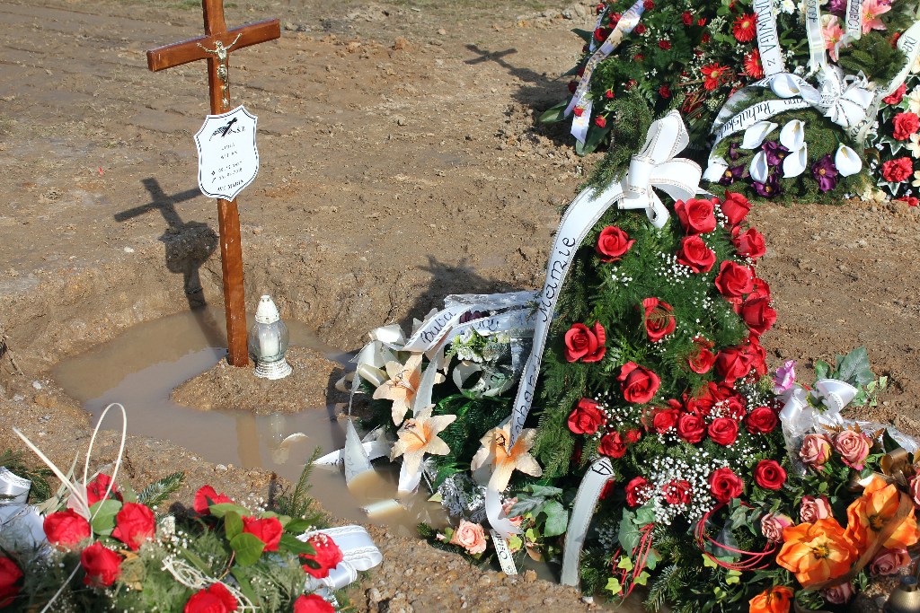 Problem z grobami na nowym cmentarzu miejskim w Jaszkowie