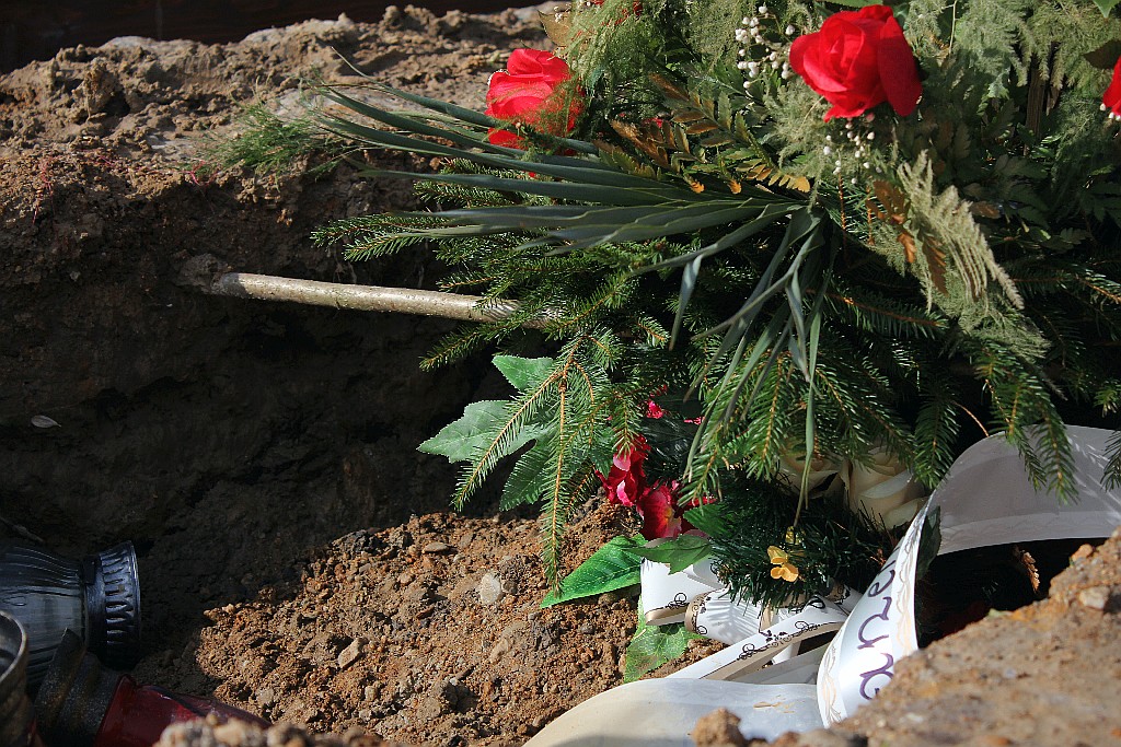 Problem z grobami na nowym cmentarzu miejskim w Jaszkowie