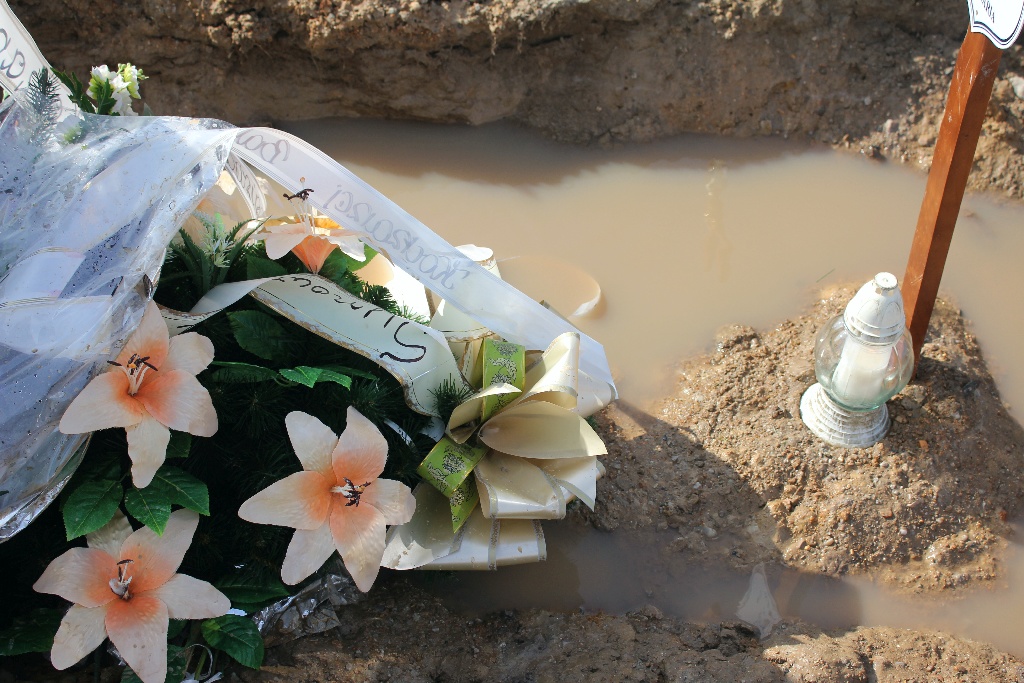 Problem z grobami na nowym cmentarzu miejskim w Jaszkowie