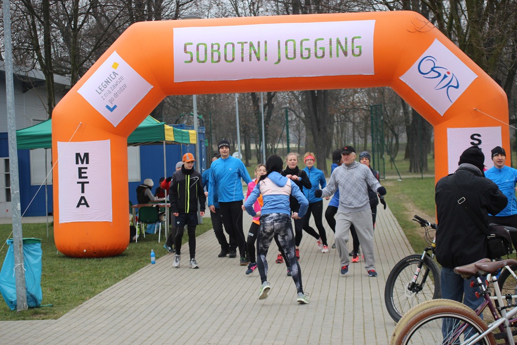 Pierwszy sobotni jogging w legnickim Parku Miejskim za nami
