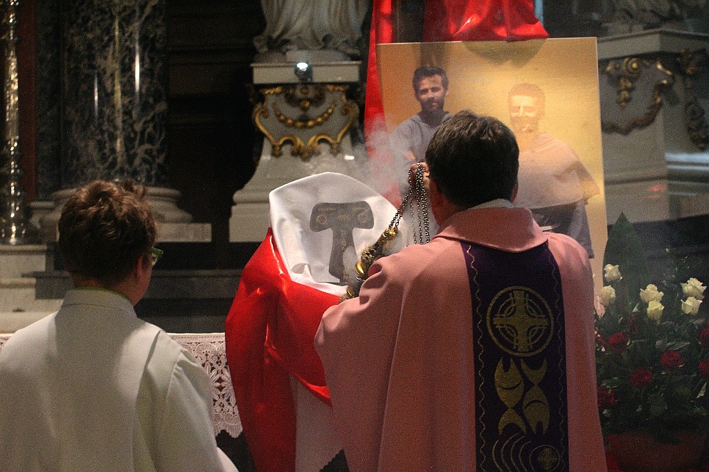 Relikwie ojców Zbigniewa i Michała w kościele świętego Jana