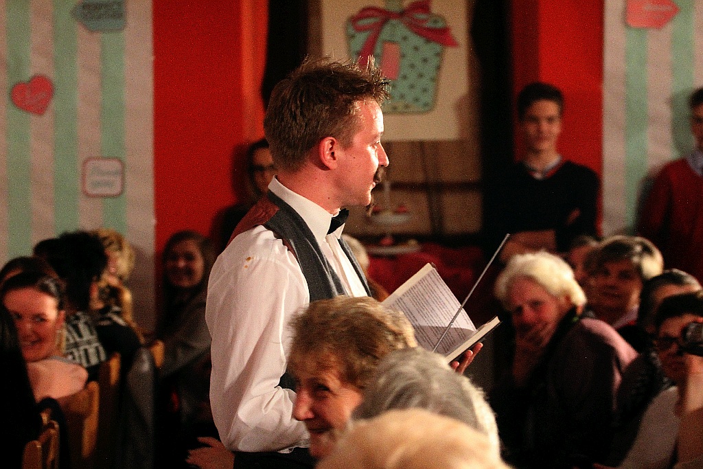 Mieszkanki Koskowic obejrzały męski występ z okazji Dnia Kobiet