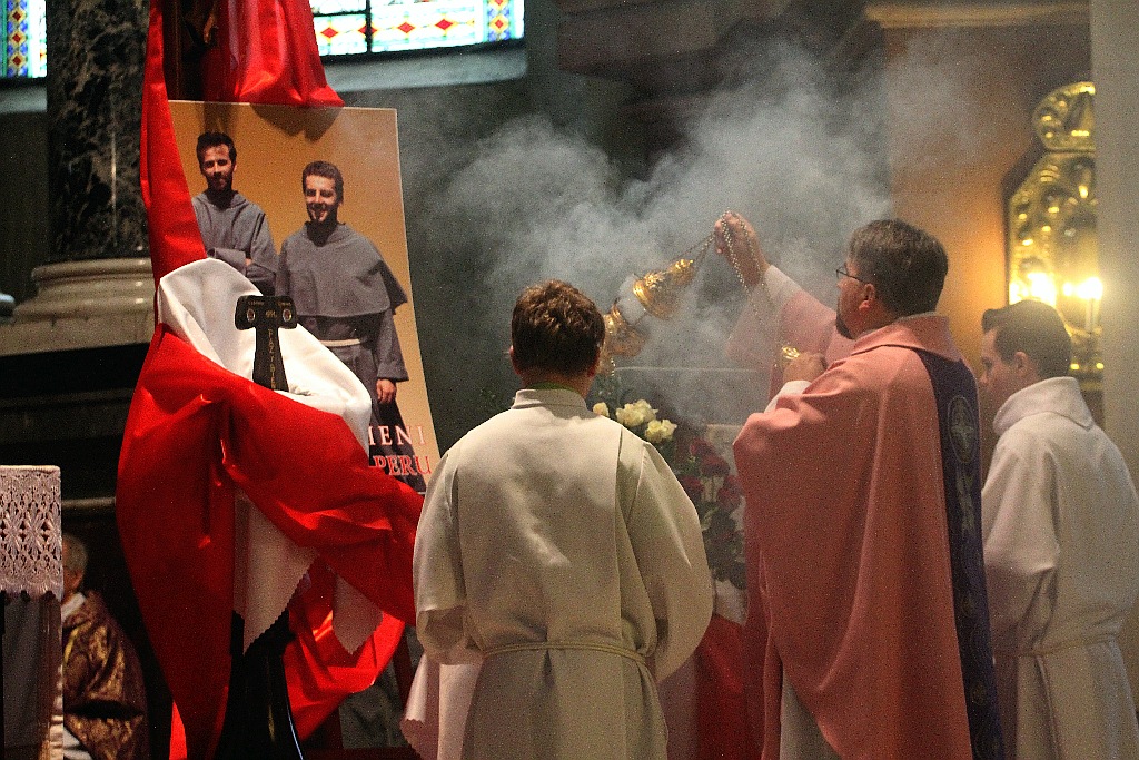 Relikwie ojców Zbigniewa i Michała w kościele świętego Jana
