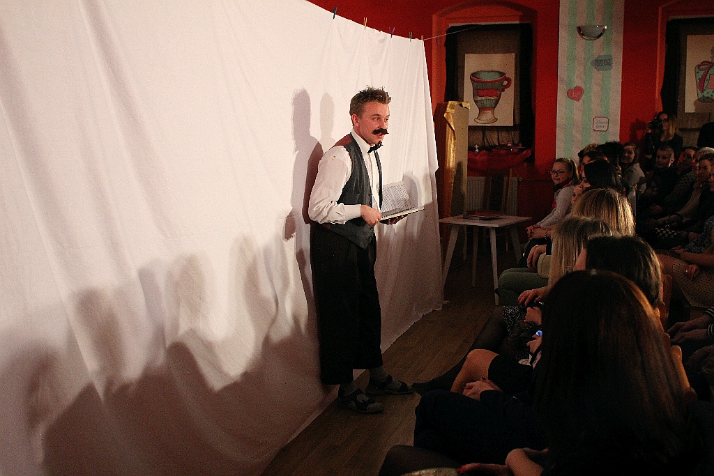 Mieszkanki Koskowic obejrzały męski występ z okazji Dnia Kobiet