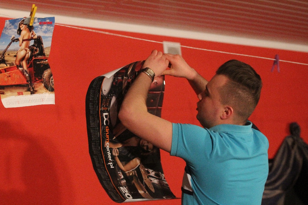 Mieszkanki Koskowic obejrzały męski występ z okazji Dnia Kobiet