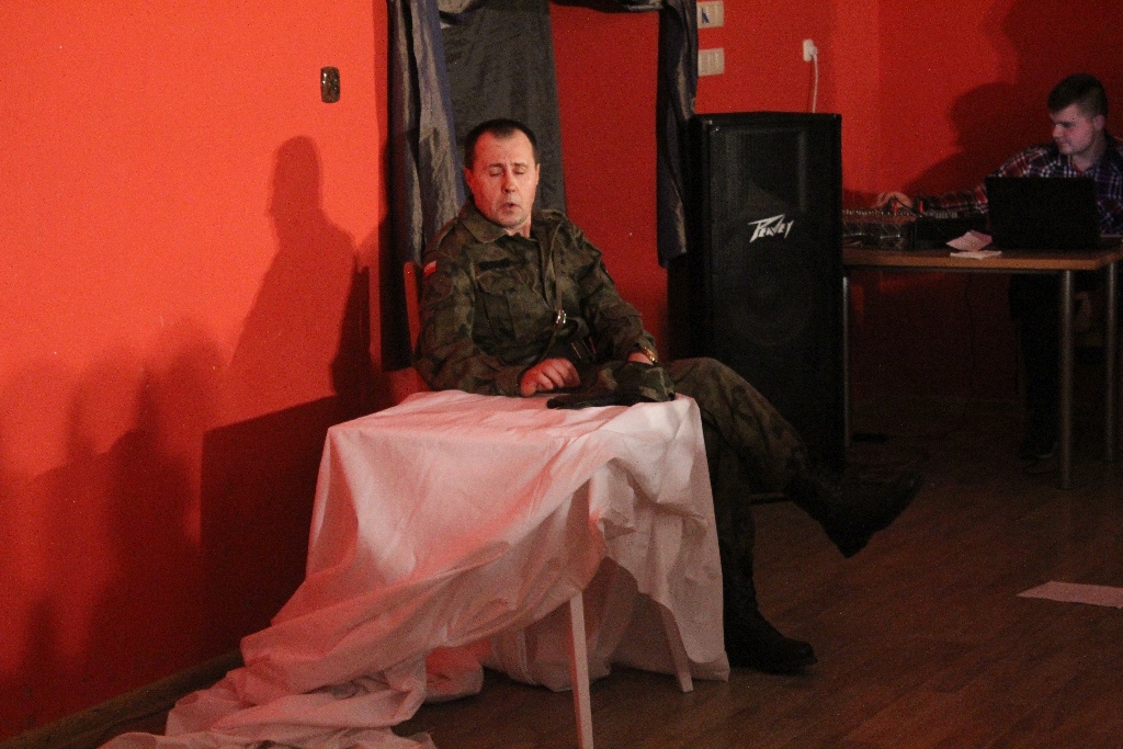 Mieszkanki Koskowic obejrzały męski występ z okazji Dnia Kobiet