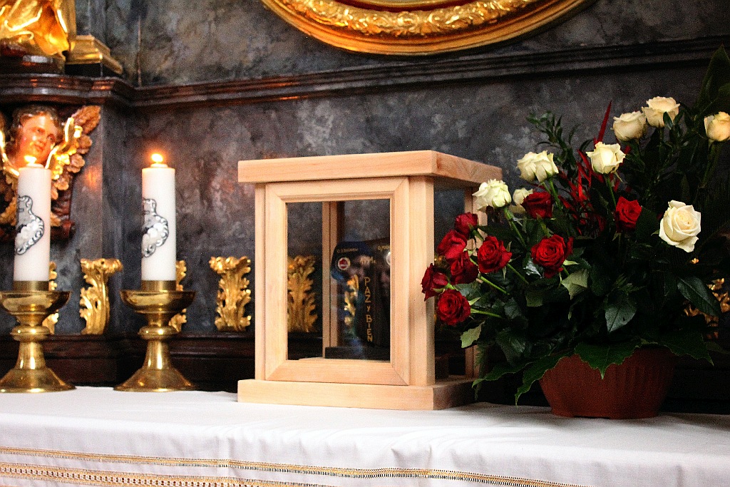 Relikwie ojców Zbigniewa i Michała w kościele świętego Jana