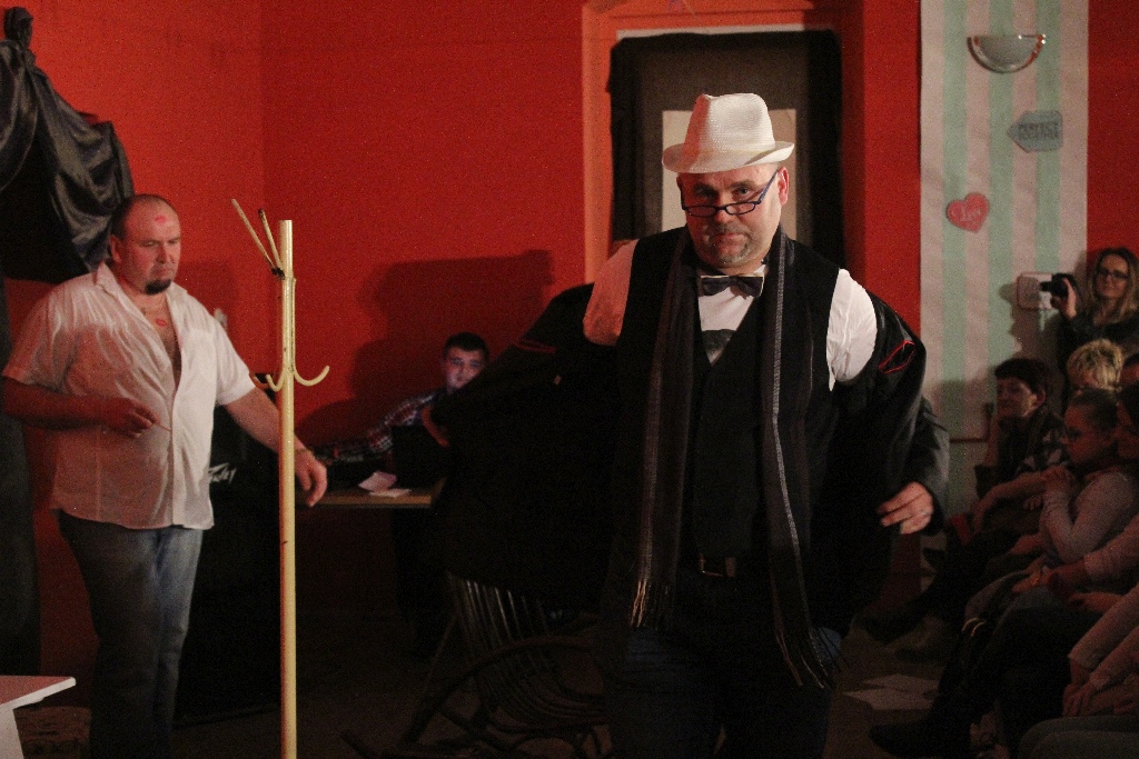 Mieszkanki Koskowic obejrzały męski występ z okazji Dnia Kobiet