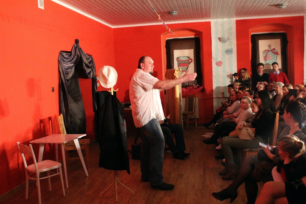 Mieszkanki Koskowic obejrzały męski występ z okazji Dnia Kobiet