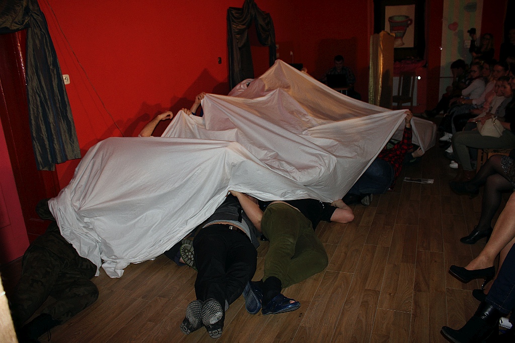 Mieszkanki Koskowic obejrzały męski występ z okazji Dnia Kobiet