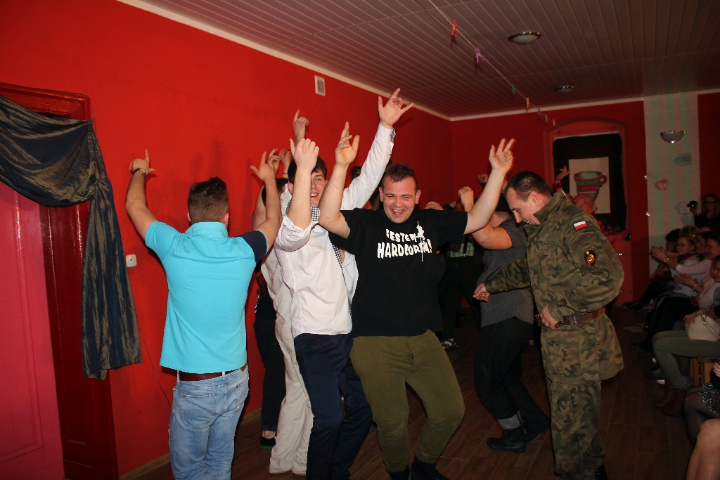 Mieszkanki Koskowic obejrzały męski występ z okazji Dnia Kobiet