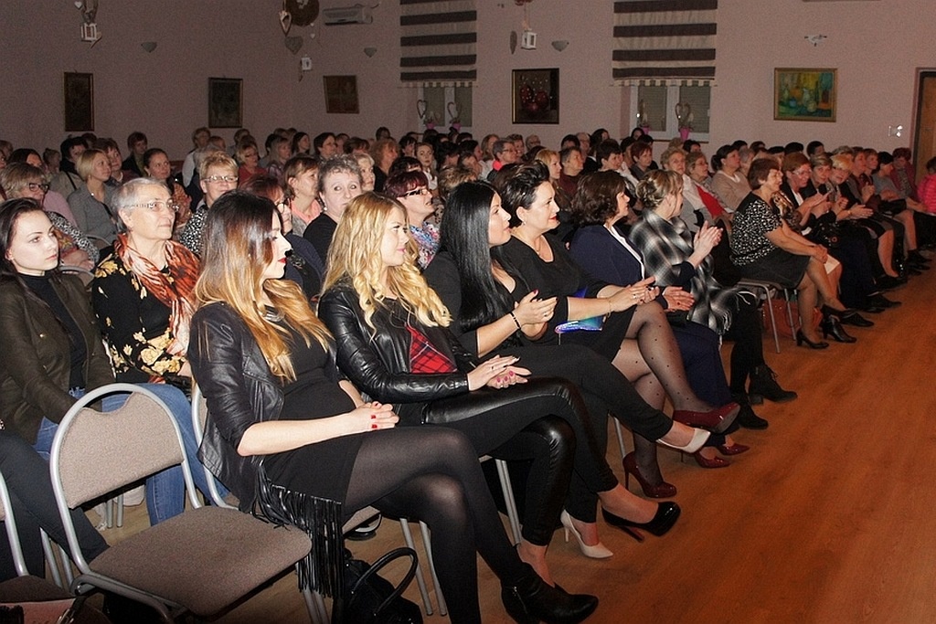 Mieszkanki Prochowic świętowały z okazji Dnia Kobiet