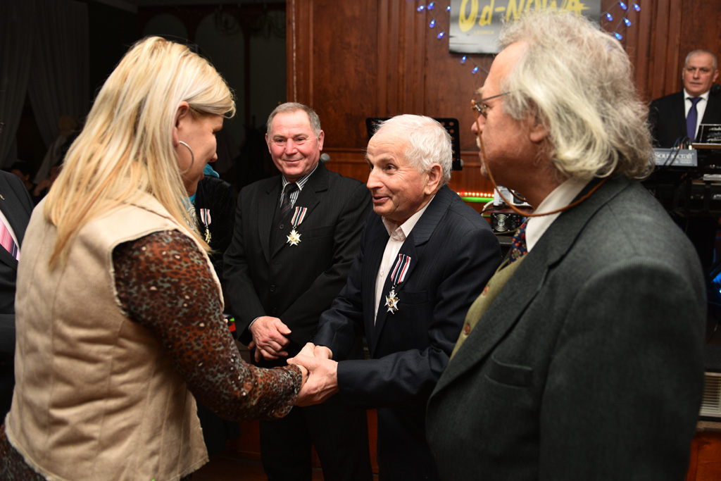 Policyjni emeryci zaprosili swoje panie na wspólne świętowanie