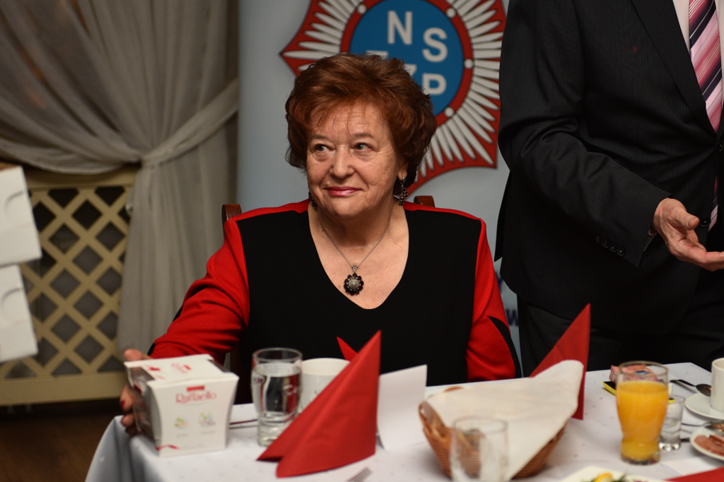 Policyjni emeryci zaprosili swoje panie na wspólne świętowanie