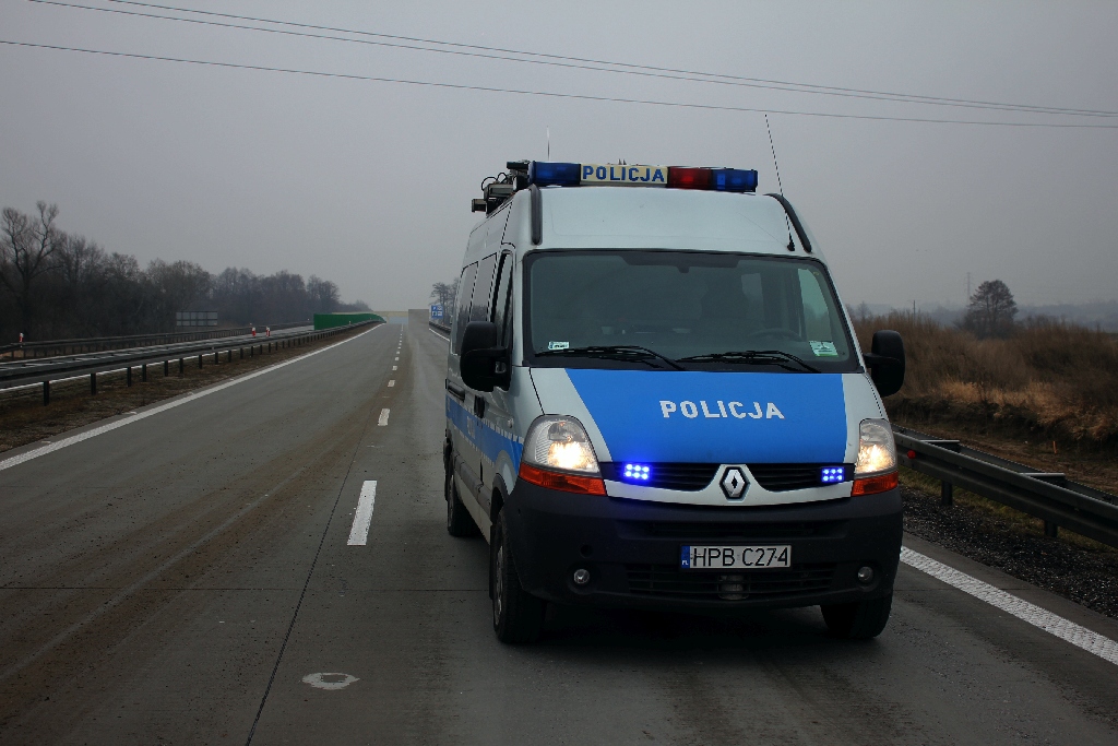 Wypadek an A4. Zderzyły się trzy busy. Jedna osoba ranna