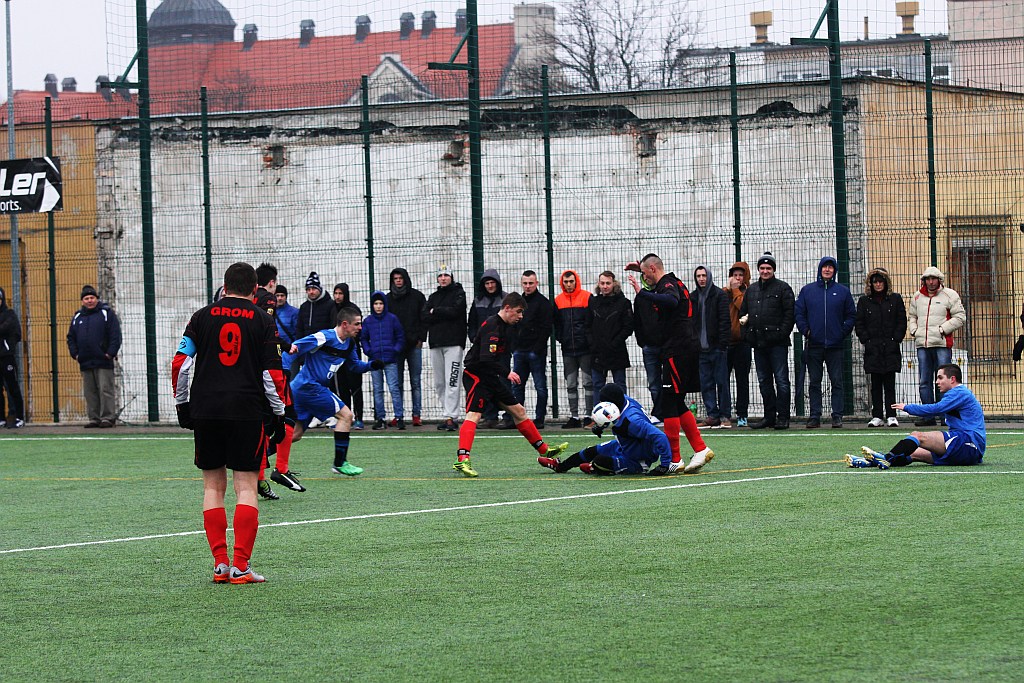 Piłkarze legnickiego Konfeksu wygrali 4:0 z Gromem