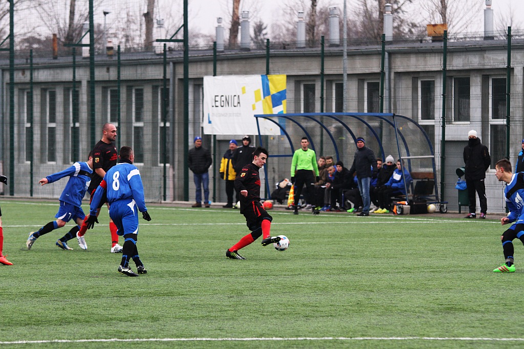 Piłkarze legnickiego Konfeksu wygrali 4:0 z Gromem