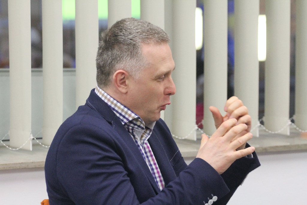 Tłum legniczanek spotkał się w Letii z Robertem Moskwą