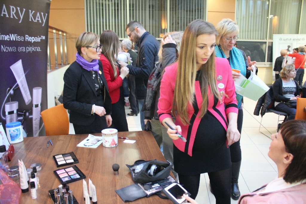 Tłum legniczanek spotkał się w Letii z Robertem Moskwą