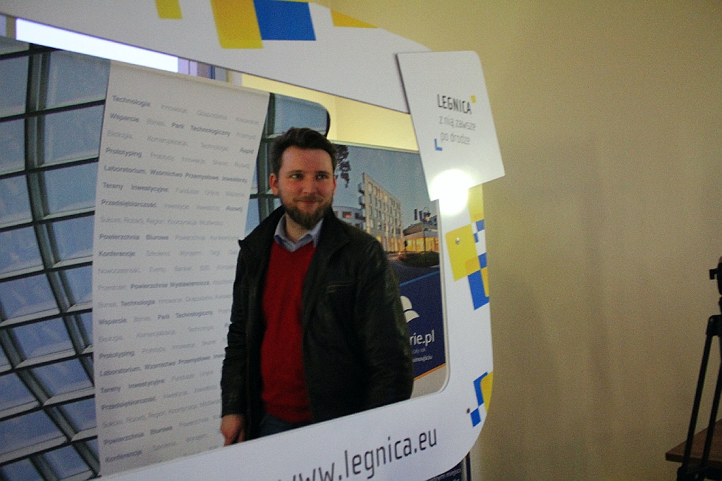 Tłum legniczanek spotkał się w Letii z Robertem Moskwą