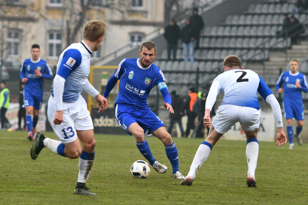 Gol Artjunina to za mało. Miedź na remis z Zawiszą