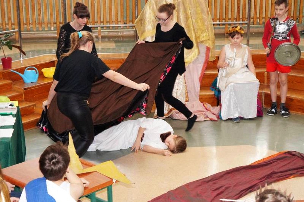 W „dwudziestce” odbył się Szkolny Konkurs Mitologiczny