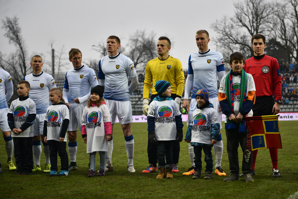 Gol Artjunina to za mało. Miedź na remis z Zawiszą