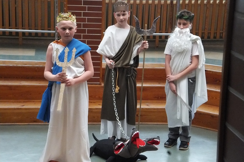 W „dwudziestce” odbył się Szkolny Konkurs Mitologiczny