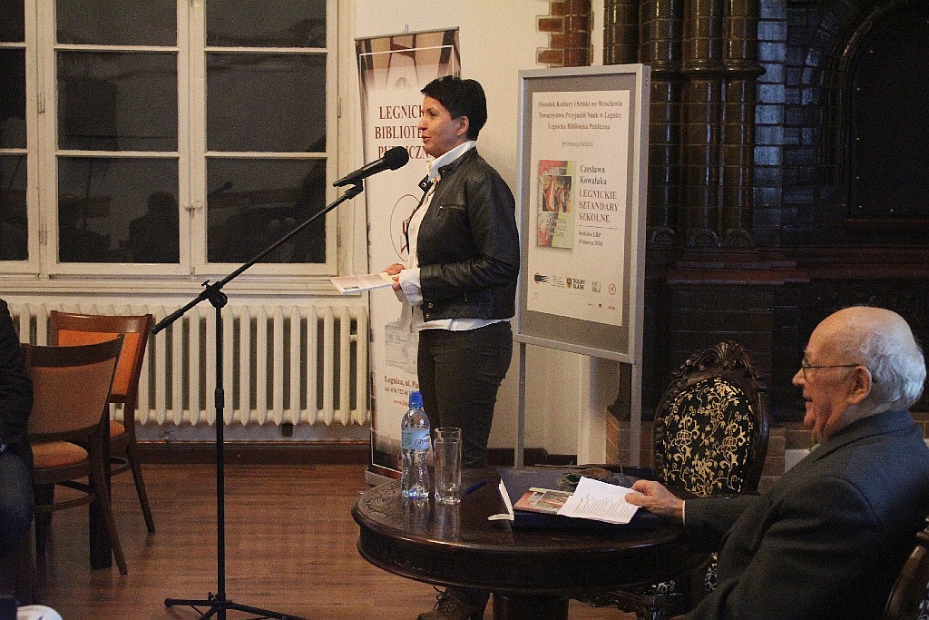 W bibliotece odbyła się promocja książki Czesława Kowalaka