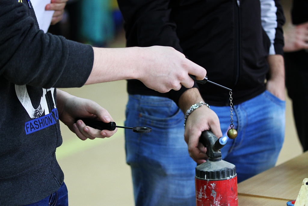 Piknik Naukowy” dla uczniów szkół podstawowych w ZSB
