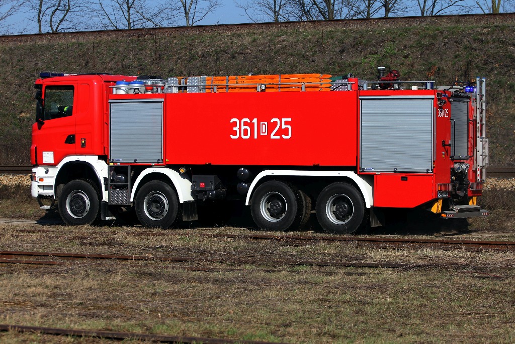 Usuwanie skutków katastrofy kolejowej ćwiczyli  strażacy
