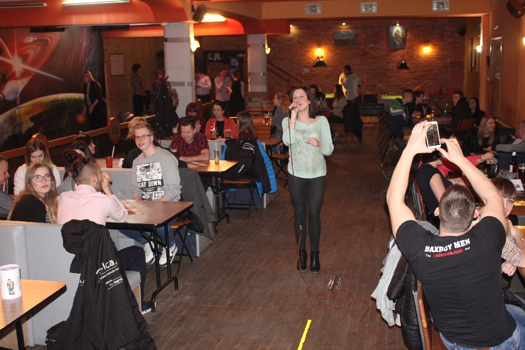 Karaoke dla Karoliny i Bartka w legnickiej Kręgielni Kometa
