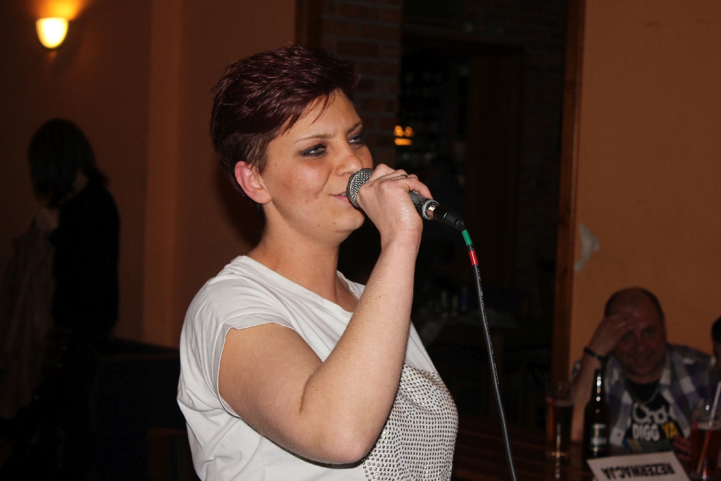 Karaoke dla Karoliny i Bartka w legnickiej Kręgielni Kometa