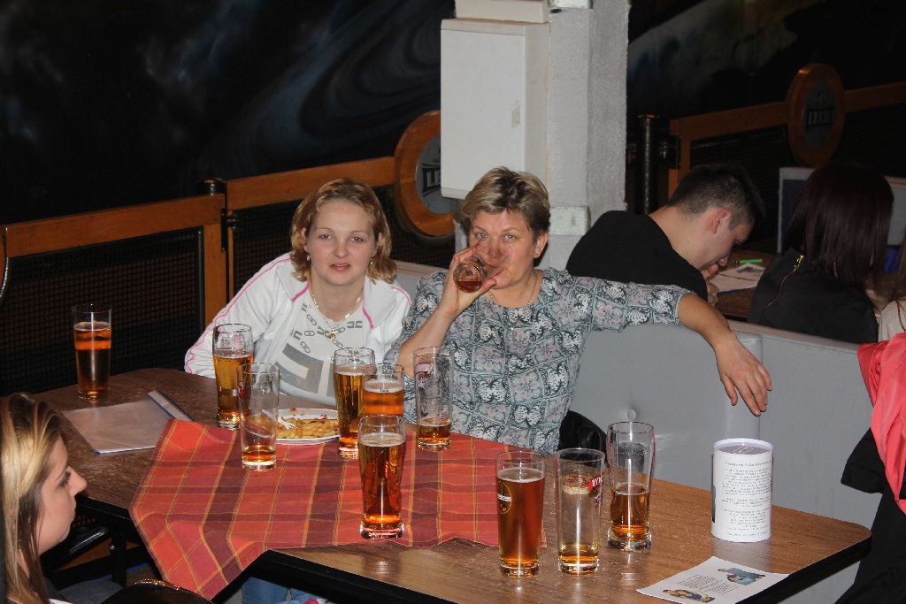 Karaoke dla Karoliny i Bartka w legnickiej Kręgielni Kometa