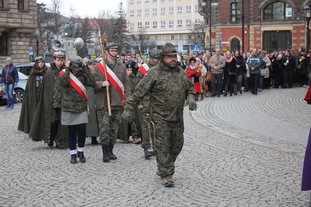 Msza święta w legnickiej Katedrze w Niedzielę Palmową