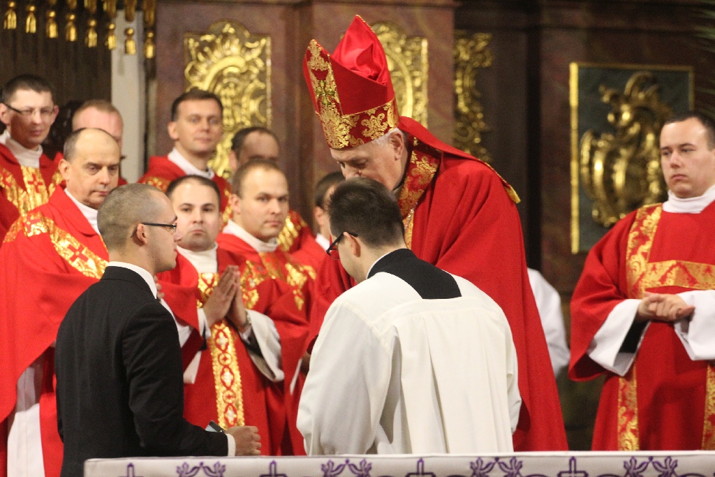 Msza święta w legnickiej Katedrze w Niedzielę Palmową