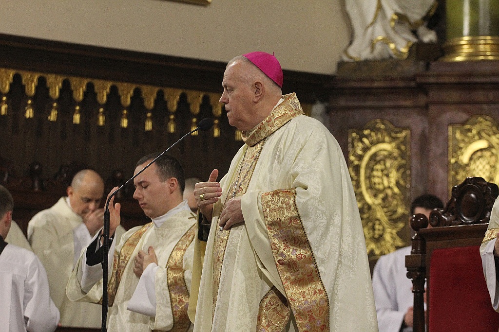 W katedrze ponad 150 księży uczestniczyło we Mszy Krzyżma