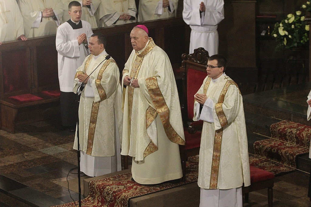 W katedrze ponad 150 księży uczestniczyło we Mszy Krzyżma