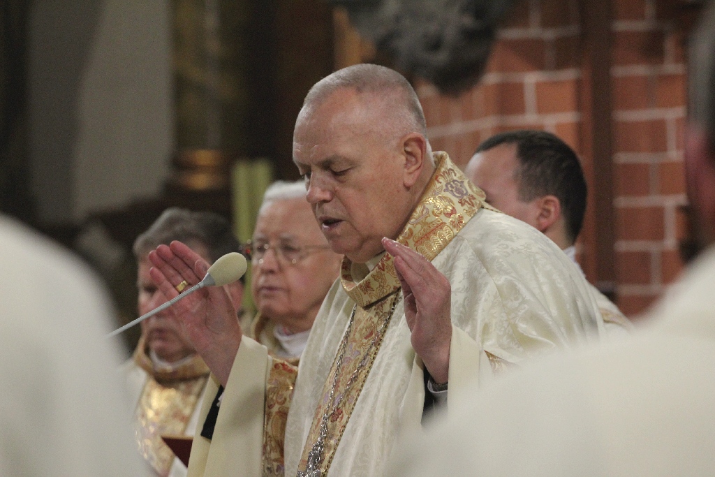 W katedrze ponad 150 księży uczestniczyło we Mszy Krzyżma