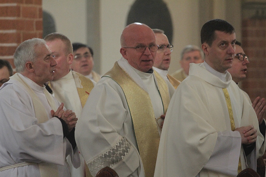 W katedrze ponad 150 księży uczestniczyło we Mszy Krzyżma