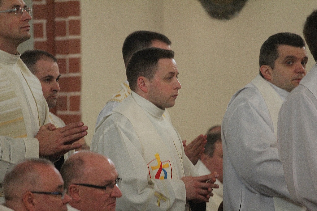 W katedrze ponad 150 księży uczestniczyło we Mszy Krzyżma