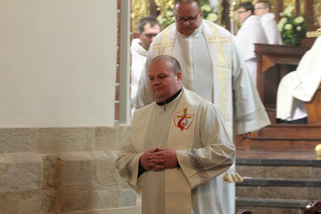 W katedrze ponad 150 księży uczestniczyło we Mszy Krzyżma